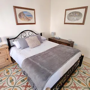 Ellas Place Apartamento